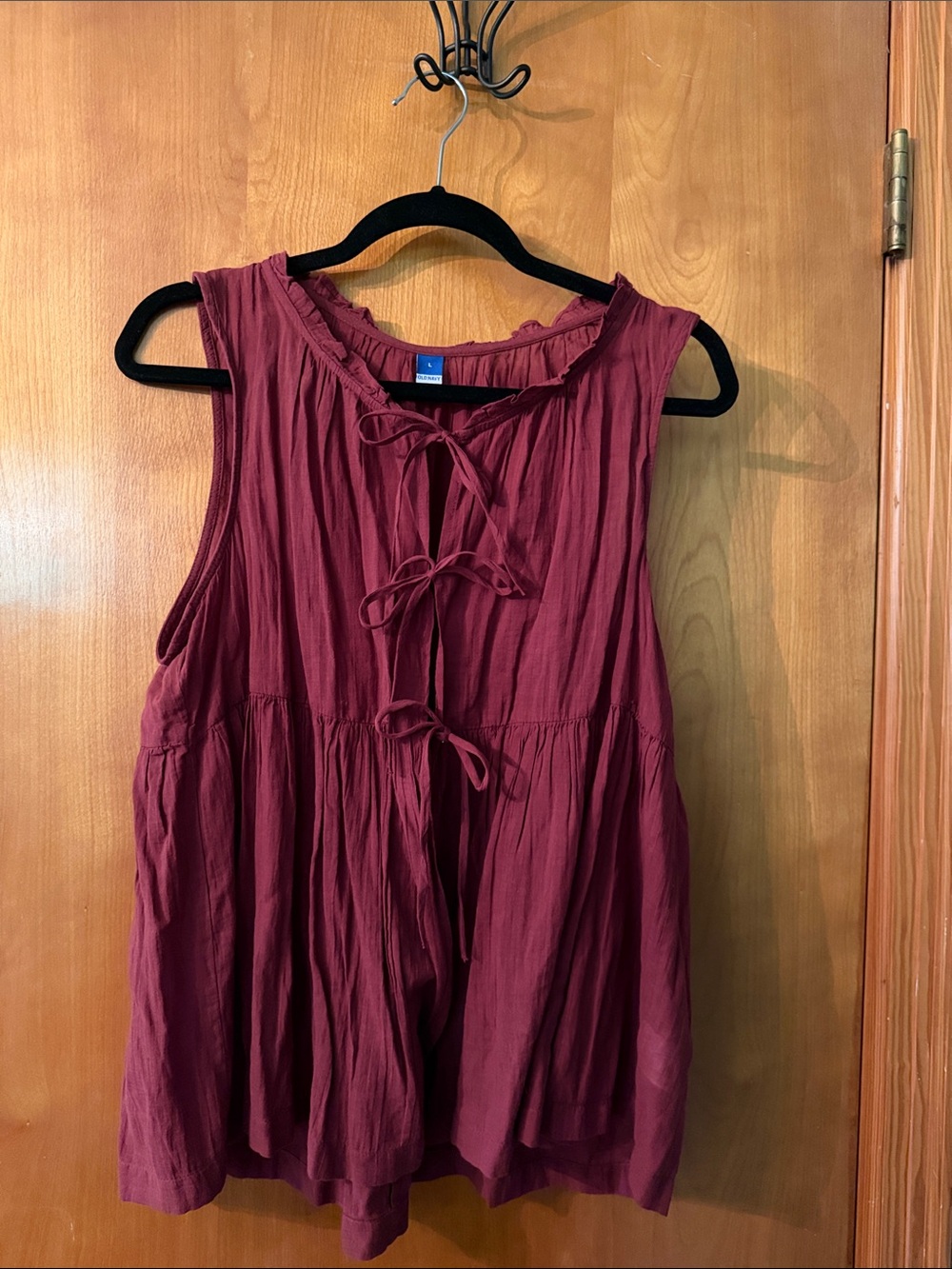 Old Navy Sleeveless Tie-Front Peasant Top - Burgundy